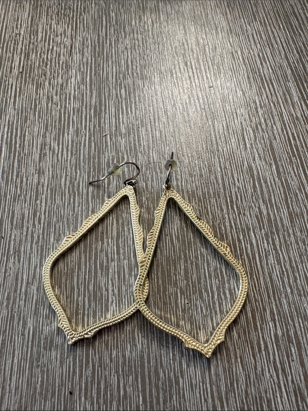 Kendra Scott Gold Textured Open-Frame Drop Earrings